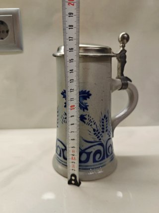 Jarras de cerveza vintage