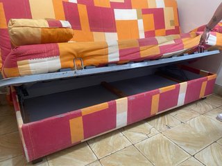 Sofá Cama Práctico con Arcón