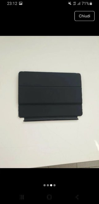 Tastiera e custodia iPad nera