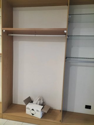 Estantería de exposición madera y cristal