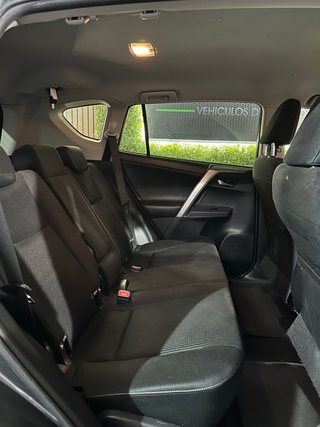 Toyota RAV4 2014