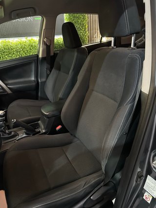Toyota RAV4 2014