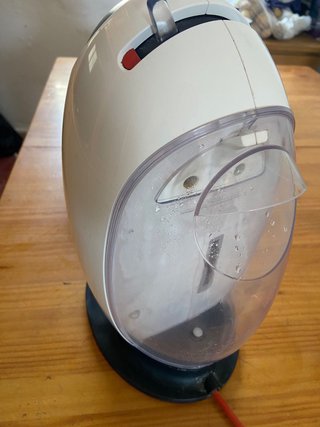 Cafetera Nescafé Dolce Gusto Blanca,también negra