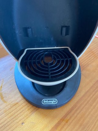 Cafetera Nescafé Dolce Gusto Blanca,también negra