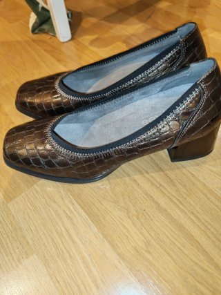 Zapatos planos Amar Pies mujer marrones/dorados