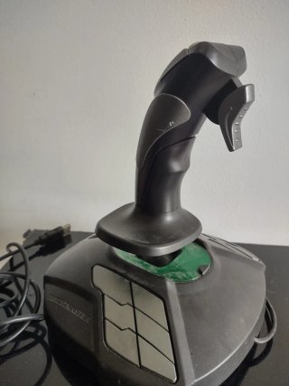 Joystick THRUSTMASTER T. 16000M FCS