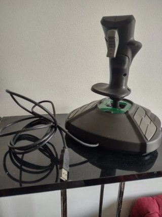 Joystick THRUSTMASTER T. 16000M FCS