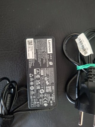 Cargador Lenovo Original sin usar