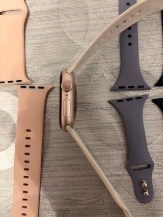 Apple Watch Series 10 (42mm) GPS + Cellular - rosa