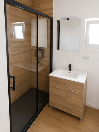CASA PREFABRICADA. REMOLQUE PARA PARCELA.