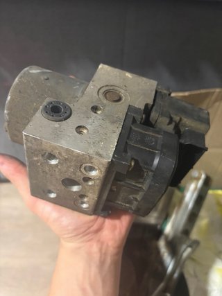 Alternador,modulo abs,compresor,caudalimetro