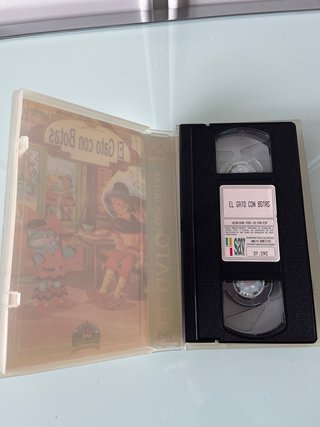 Película VHS El Gato con Botas (Español)