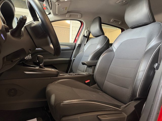 Renault Arkana Techno ETECH full hybrid 145cv