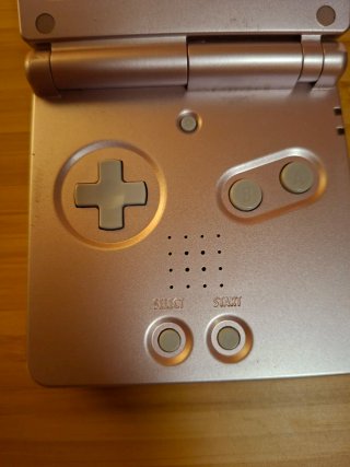 Game Boy Advance SP y cargador