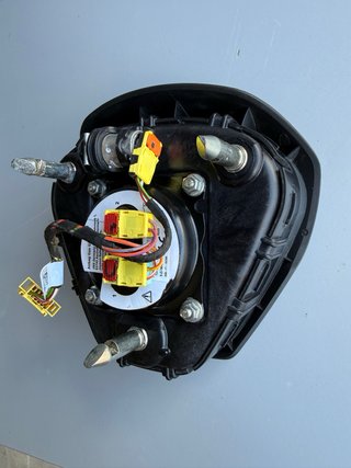 Airbag Volante Tesla