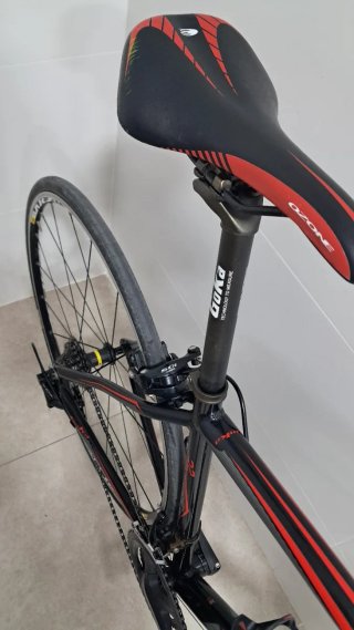Bicicleta de carretera Goka ALU R2