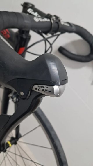 Bicicleta de carretera Goka ALU R2