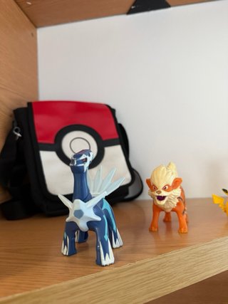 Lote Cartas Pokémon V, VMAX y Básicas