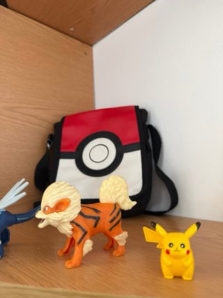 Lote Cartas Pokémon V, VMAX y Básicas