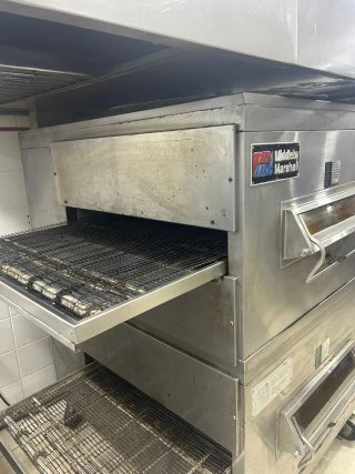 Horno industrial para pizza Middleby Marshall
