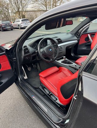BMW 123d e82