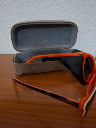 Gafas de sol tortuga y naranja