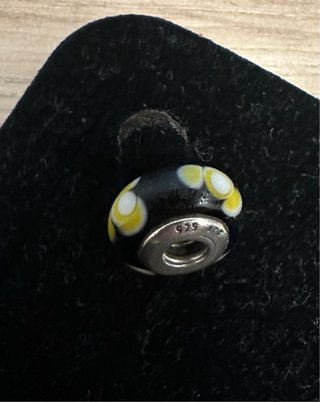 Charm Pandora Cristal Murano Negro Lunares Amarill