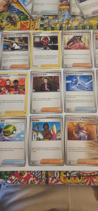 Lote di carte Pokémon Trainer in spagnolo - 25€