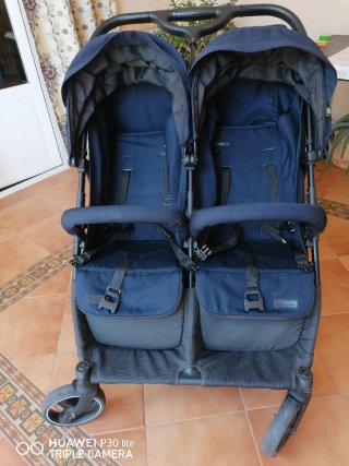 Carro gemelar azul marino
