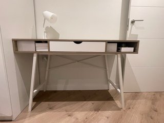 Escritorio moderno madera y blanco