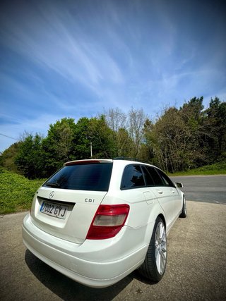 Mercedes-Benz Clase C200 estate