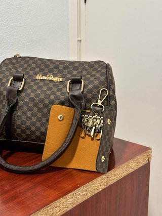 Set Bolso Mei&ge + Neceser y Llavero