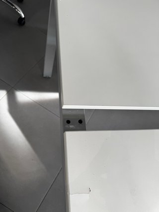 Mesa de oficina 180x125 con separador