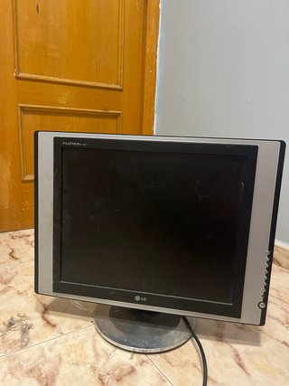 Monitor LG Flatron Plata/Negro