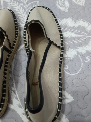 Alpargatas Primark beige y negras