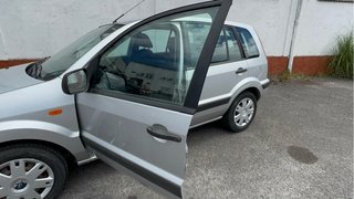 Ford Fusion 2004