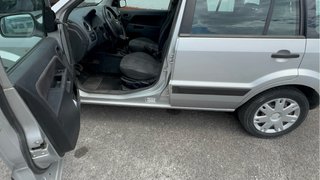 Ford Fusion 2004