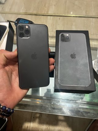 iPhone 11 Pro Max 64GB Space Gray