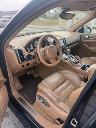 se aceptan cambios Porsche Cayenne 2012