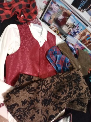 Traje Baturro ;incluye:pantalón,calzón y chaleco