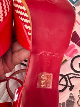 Zapatos de tacón Cuplé rojos