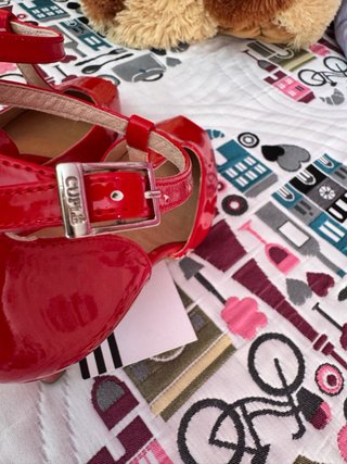 Zapatos de tacón Cuplé rojos