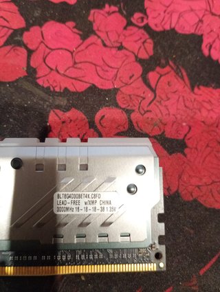 Memoria RAM 8GB DDR4 3000MHz