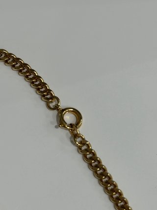 Collar de oro 18k con medalla religiosa