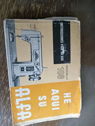 Máquina de coser Alfa Alfamatic