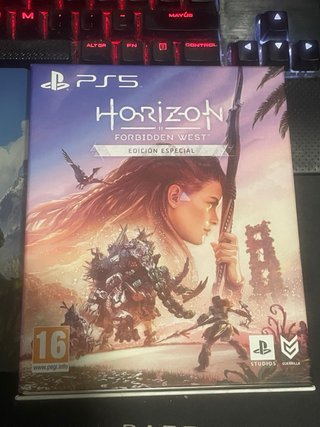 Horizon Zero Dawn PS4 + Forbidden West PS5