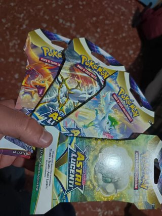 Pokémon Carte Astri Lucenti Spada e Scudo