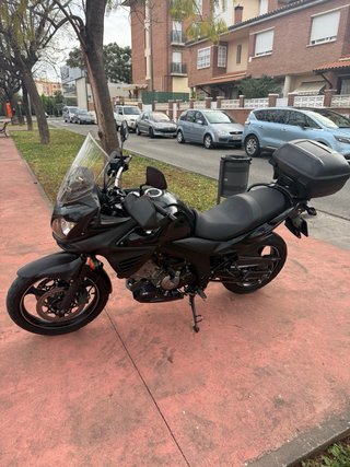 Suzuki V-Strom 650
