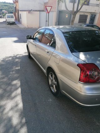 Toyota Avensis 2006