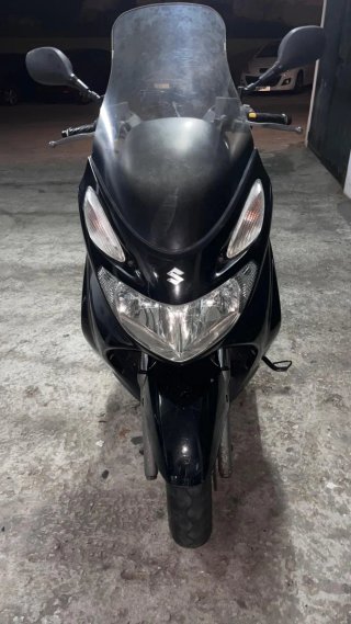 Suzuki Burgman 125 Maxi Scooter Negra 2006